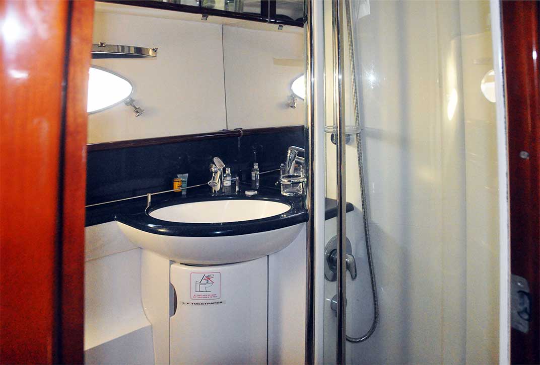 bathroom private yacht